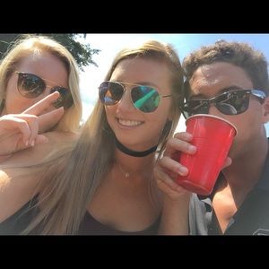 Meet your Posher, Blakely